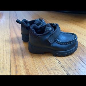 BNWOB Rugged outback toddler shoes
